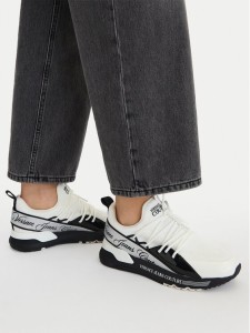 Versace Jeans Couture Sneakersy 80VA3SA8 Biały