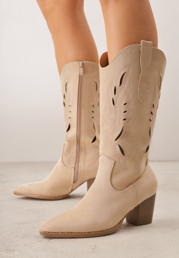 Beżowe Botki Typu Kowbojki VICES na Obcasie z Ażurową Cholewką Eranata