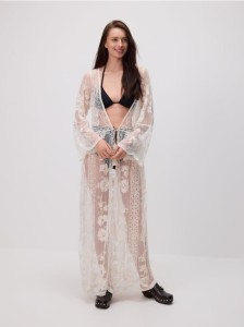 Długa narzutka plażowa - kremowy