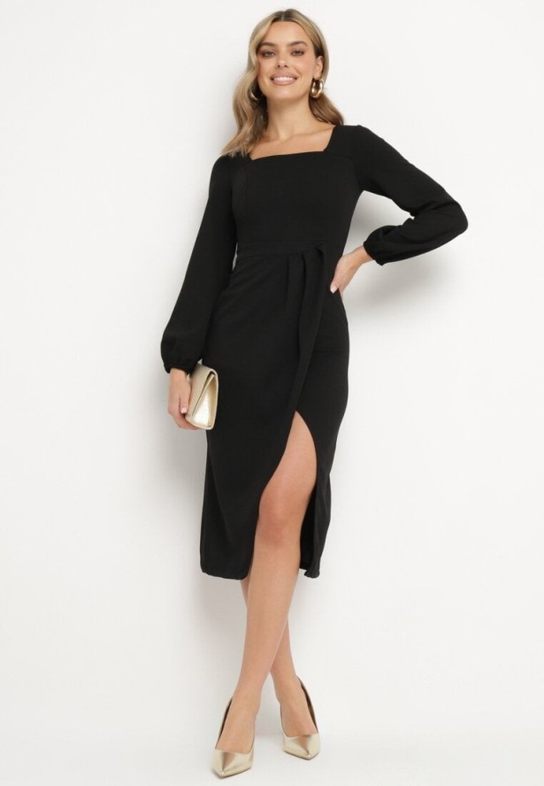 Czarna Koktajlowa Sukienka z Kopertowym Dołem i Ściągaczami przy Rękawach Felilena