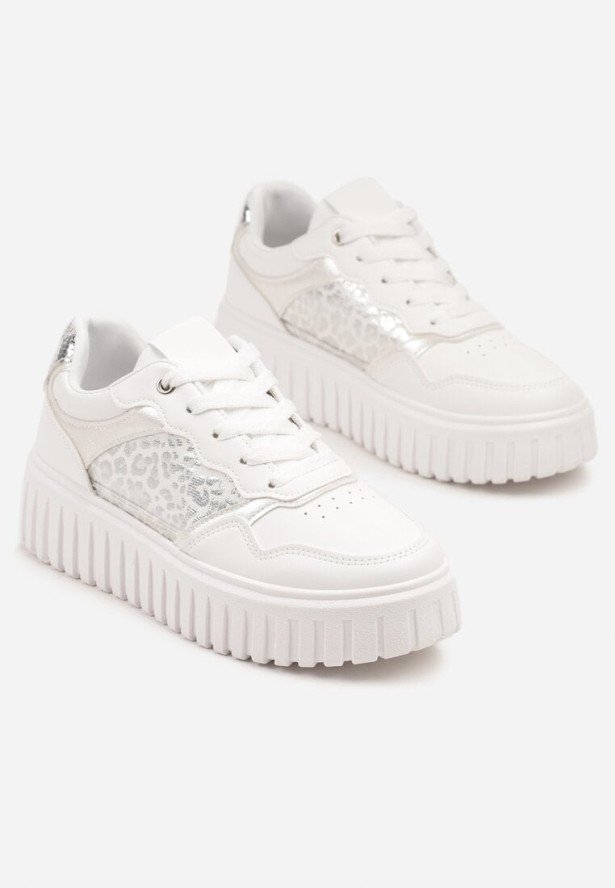 Białe Sneakersy na Platformie z Tłoczeniem Ozdobione Panterką i Perforacją Udivaya