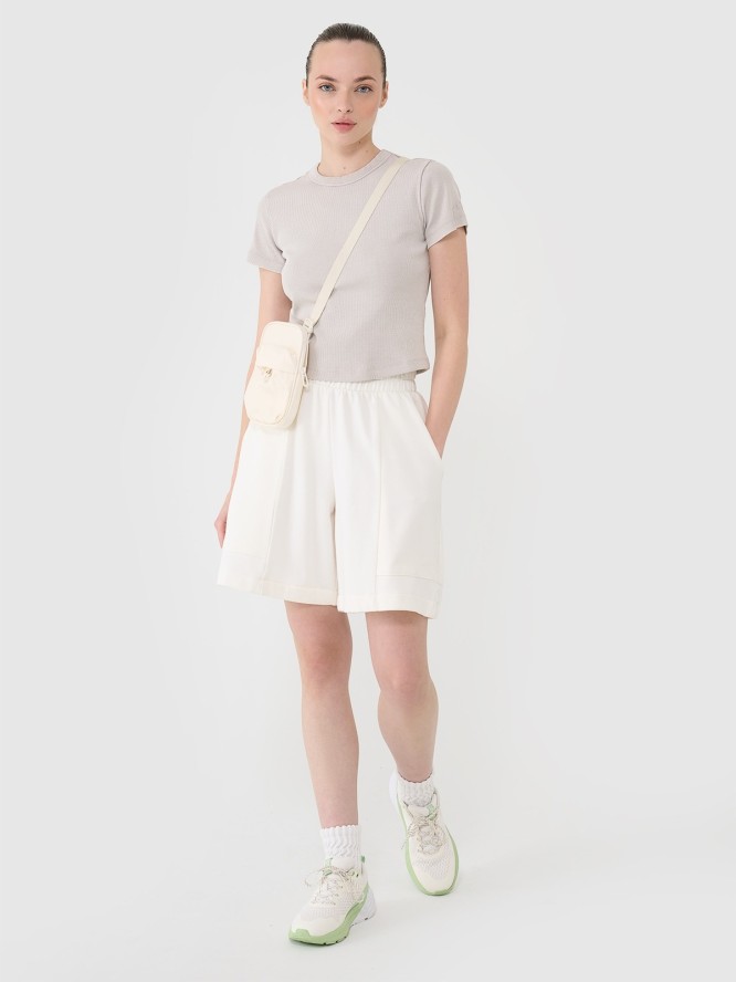 4F T-shirt slim z prążkowanej dzianiny damski - beżowy XS