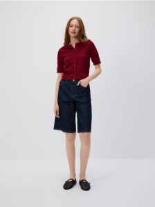 Ażurowa bluzka z dodatkiem wiskozy - karminowy