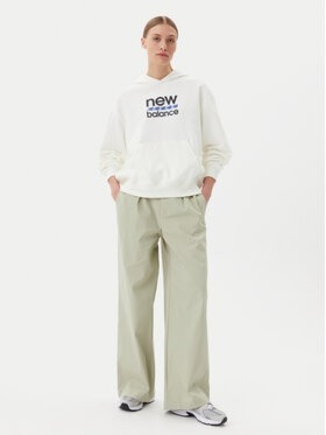 New Balance Bluza Sport Graphic WT51519 Biały Relaxed Fit