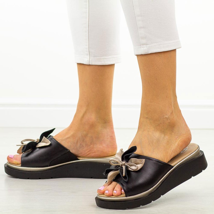 Czarne skórzane Polskie klapki damskie na platformie Deoni D005