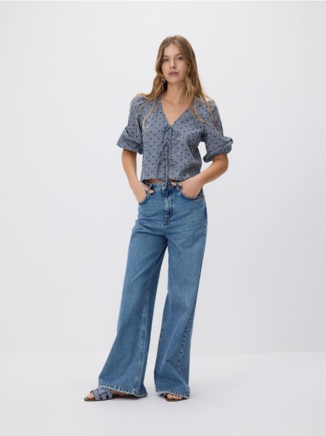 Bluzka z wiązaniami - czarny