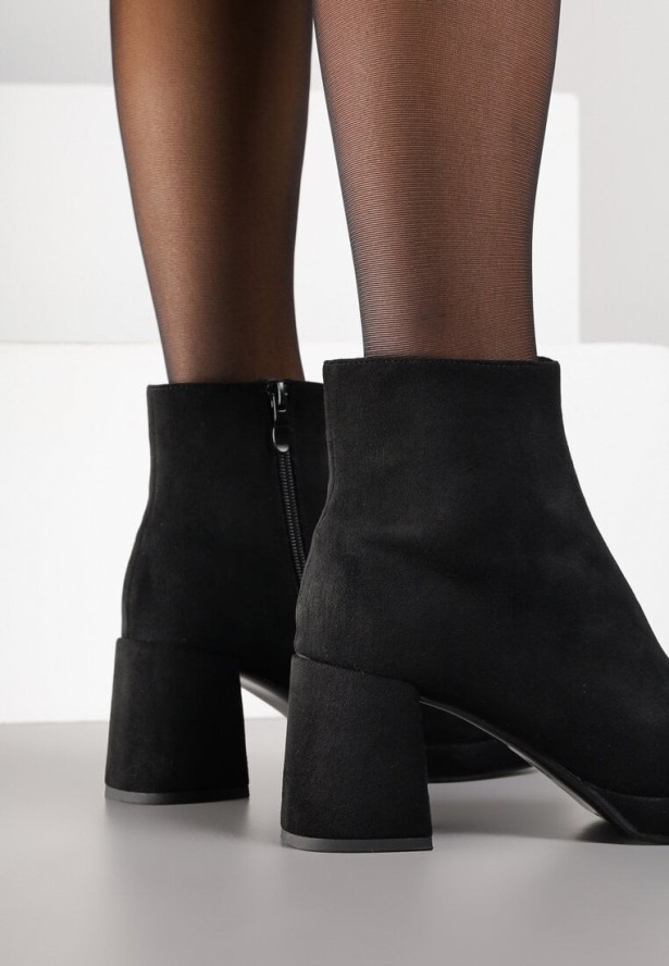 Czarne Botki do Kostki Vices na Słupku z Imitacji Zamszu Dodvire