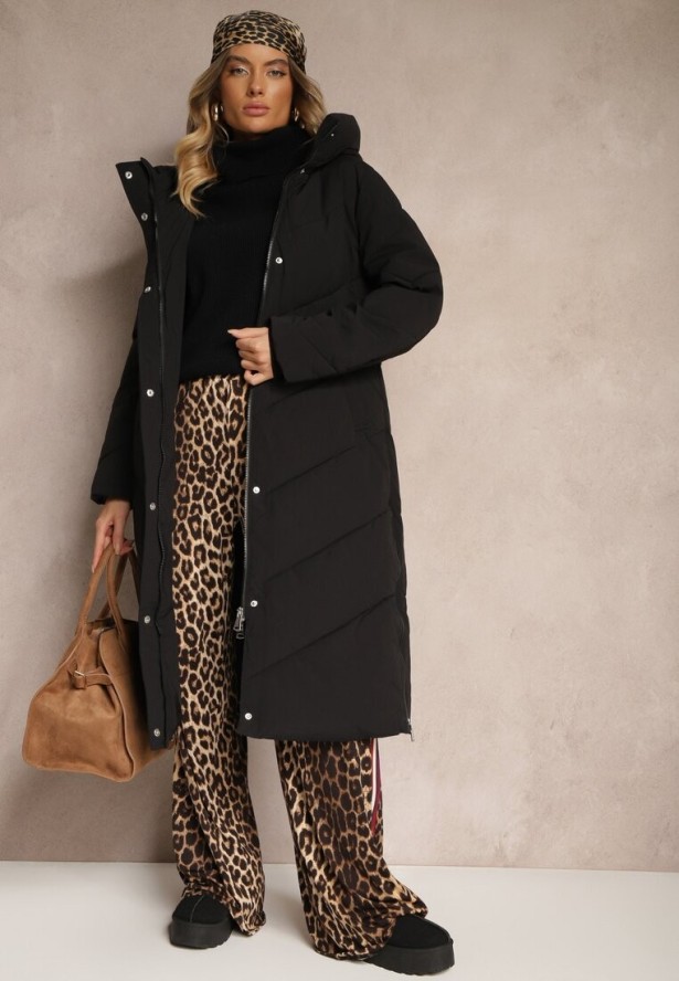 Czarna Długa Kurtka Pikowana z Nieodpinanym Kapturem Nerindale