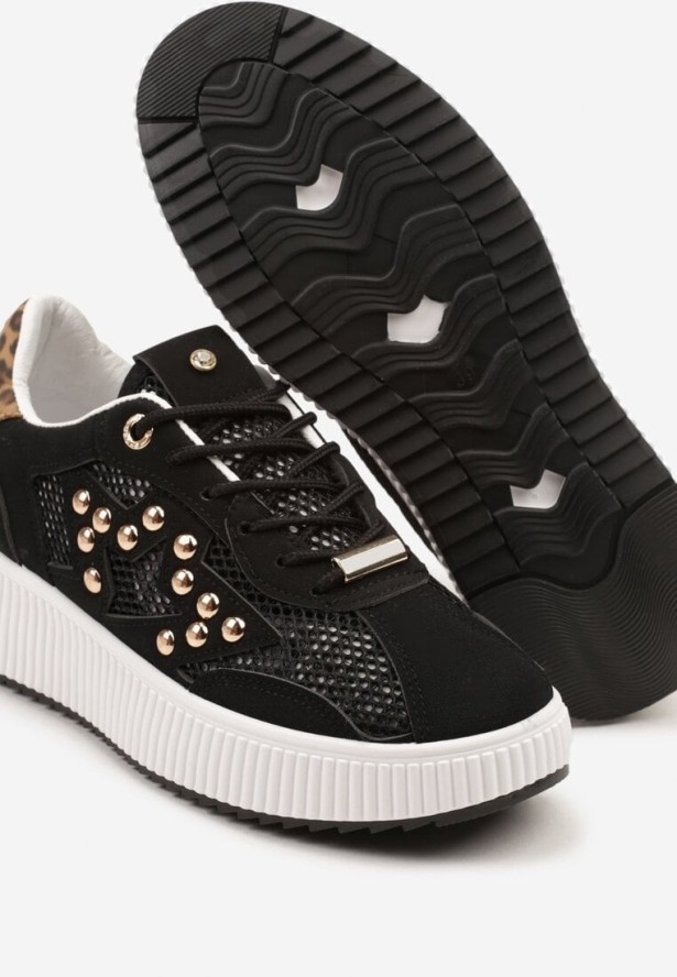 Czarne Sneakersy z Nitami i Gwiazdą Viroti