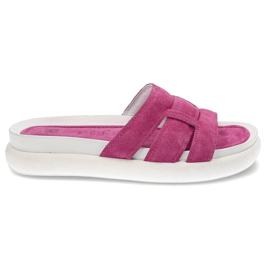 Klapki damskie Nessi, naturalna skóra zamszowa z szerokimi paskami na cholewce profilowaną wkładką oraz lekką podeszwą, fuxia, 22213-W