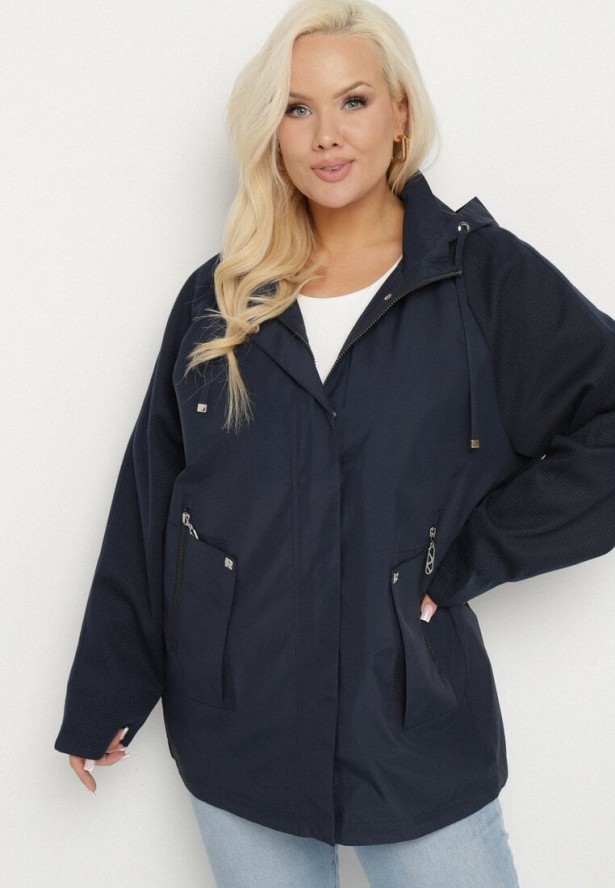 Granatowa Kurtka Wiatrówka z Odpinanym Kapturem i Ściągaczami Arseli