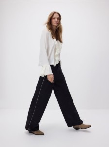 Jeansy wide leg z aplikacjami - czarny