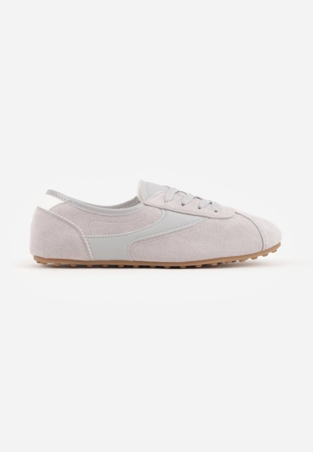 Szare Sneakersy z Imitacji Zamszu w Stylu Kultowych Tenisówek Aelliana