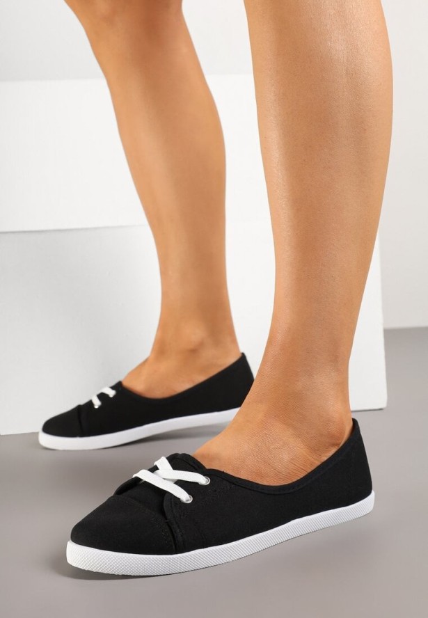 Czarno-Białe Tenisówki Vices Ozdobione Wiązaniem Arivanti