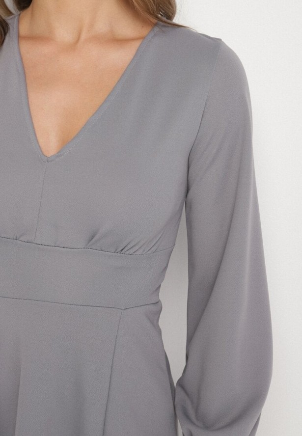 Szara Rozkloszowana Sukienka Koktajlowa z Bufiastymi Rękawami i Rozcięciem na Nogę Erqellia