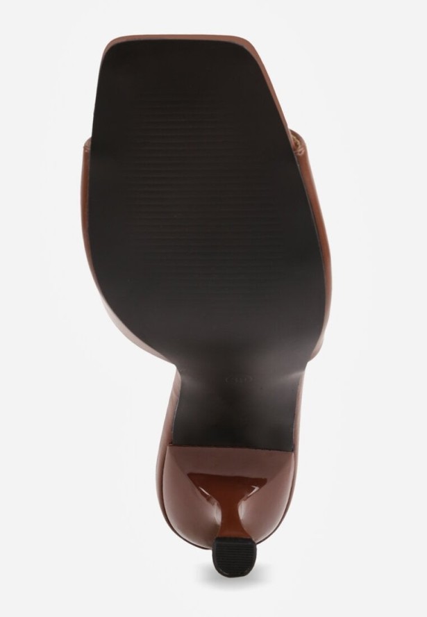Brązowe Klapki na Szpilce Ozdobione Kwadratowym Noskiem Eudanassa