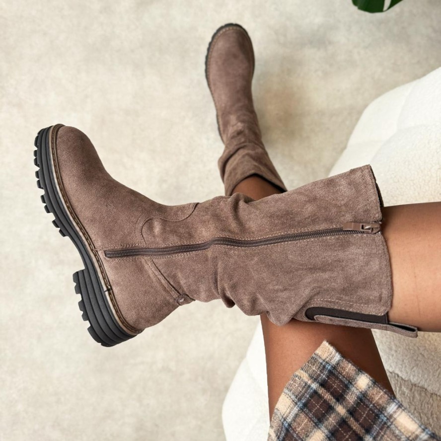 Brązowe wysokie botki damskie na traperze M.Daszyński Sa259-3