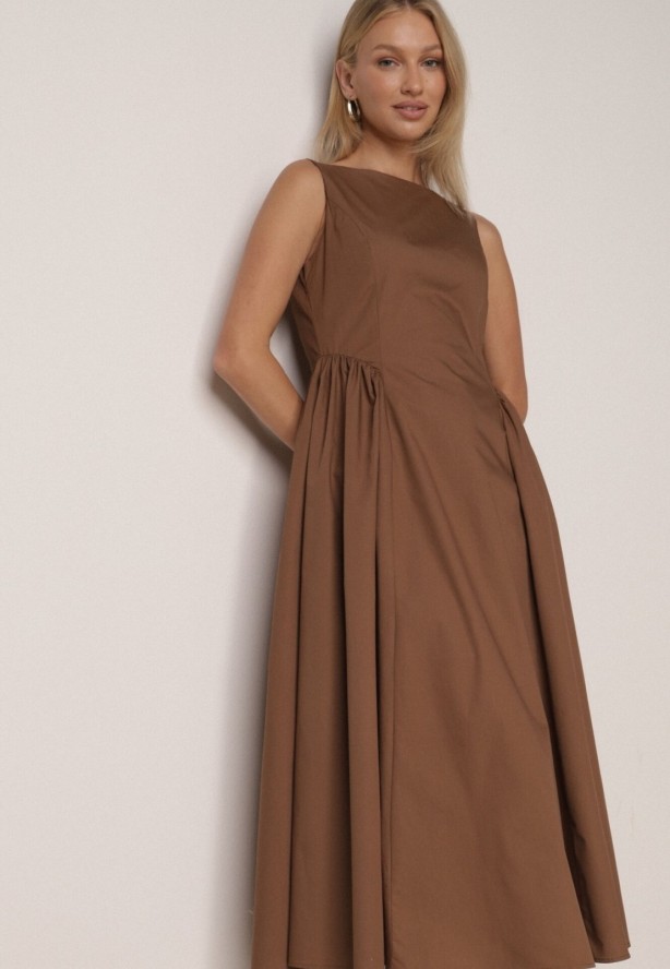 Brązowa Sukienka Bawełniana o Rozkloszowanym Fasonie z Dekoltem Łódką i Kieszeniami Elenira