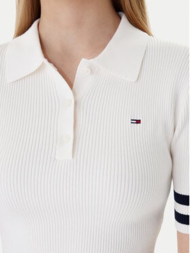 Tommy Jeans Sukienka dzianinowa DW0DW22106 Écru Slim Fit