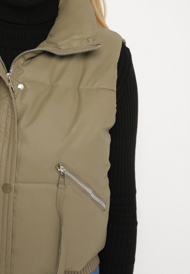 Zielona Pikowana Kamizelka Przejściowa z Imitacji Skóry Isokira