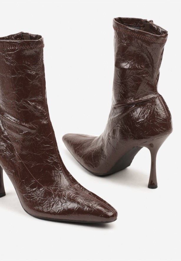 Brązowe Eleganckie Botki Vices na Szpilce z Tłoczoną Cholewką do Kostki Tedvire