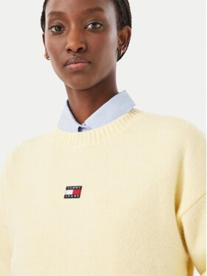 Tommy Jeans Sweter Fluffy Badge DW0DW23831 Żółty jasny Regular Fit