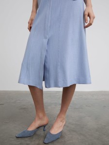 BGN Spódnica w kolorze błękitnym rozmiar: 40