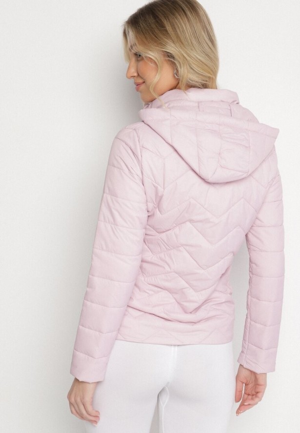 Jasnoróżowa Kurtka z Odpinanym Kapturem Pikowana Ariobia