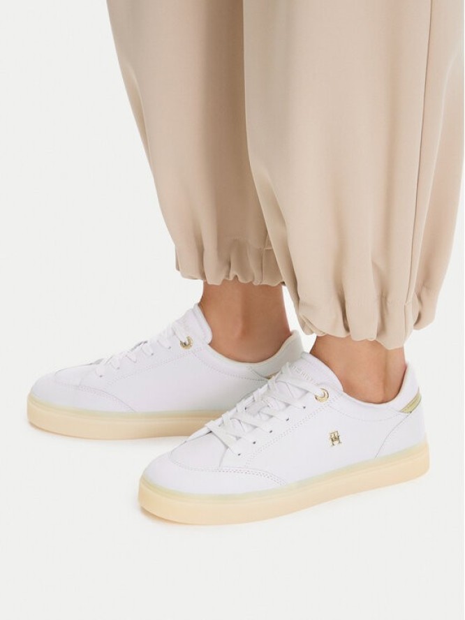 Tommy Hilfiger Sneakersy Chic Elevated FW0FW09400 Biały