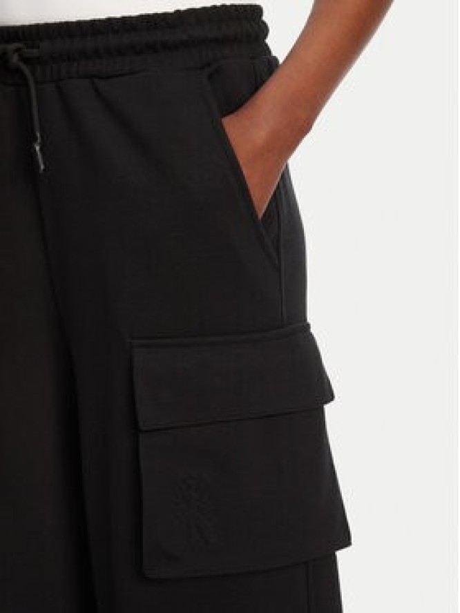 Patrizia Pepe Spodnie dresowe 8P0617/J219-K103 Czarny Relaxed Fit