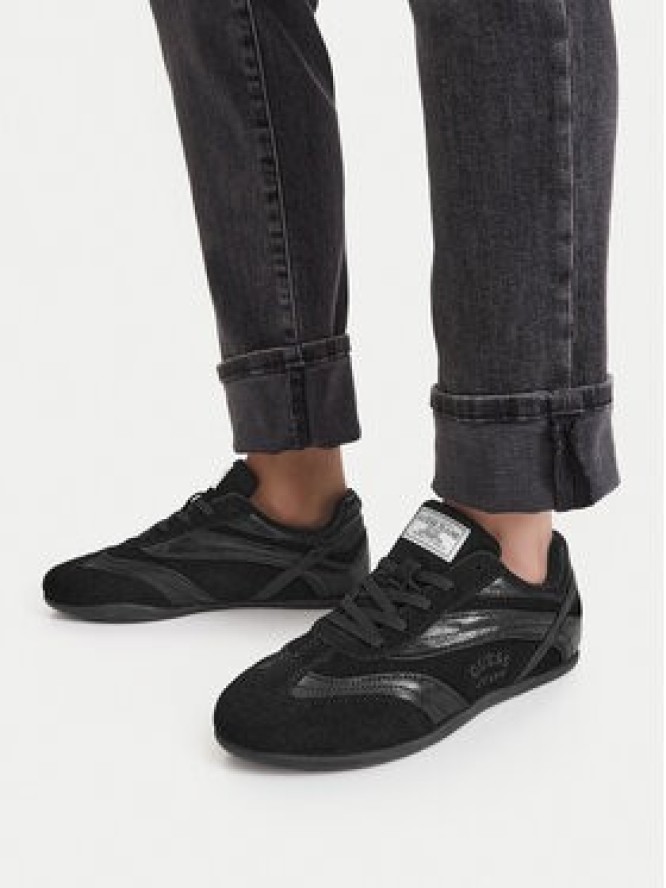 Guess Jeans Sneakersy EO-GSJ117 Czarny