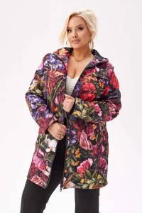 Lekka kurtka przejściowa SOFTSHELL z kapturem w kwiaty w odcieniach czerni, czerwieni i fioletu OVERSIZE PLUS SIZE XXL JESIEŃ