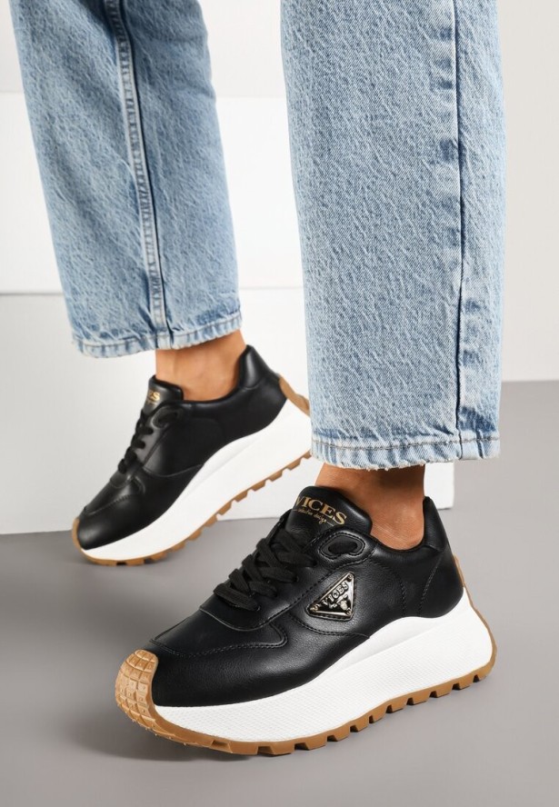 Czarne Sneakersy Vices na Platformie Ozdobione Metaliczną Aplikacją Nelviera
