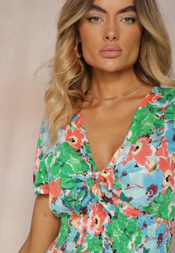 Zielony Kombinezon z Krótkimi Nogawkami i Ozdobnym Dekoltem z Wiskozy Coralia