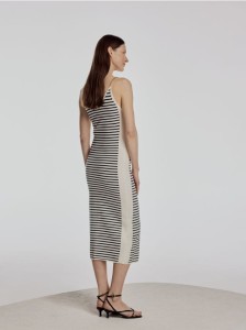 Sukienka z wiskozą na ramiączkach - wielobarwny