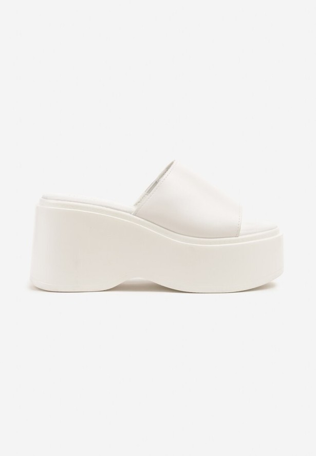 Białe Basicowe Klapki na Platformie Faliriela