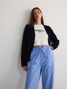 Kardigan z ozdobnymi guzikami - granatowy