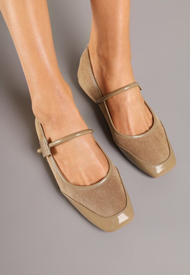 Ciemnobeżowe Balerinki z Lakierowanym Noskiem i Elegancką Aplikacją Neonira