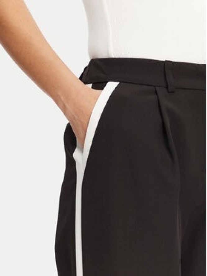 Maryley Spodnie materiałowe 25EB566/43NB Czarny Regular Fit