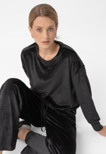 Welurowa bluza B-CARLA