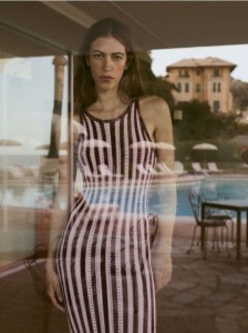 Sukienka w paski - wielobarwny