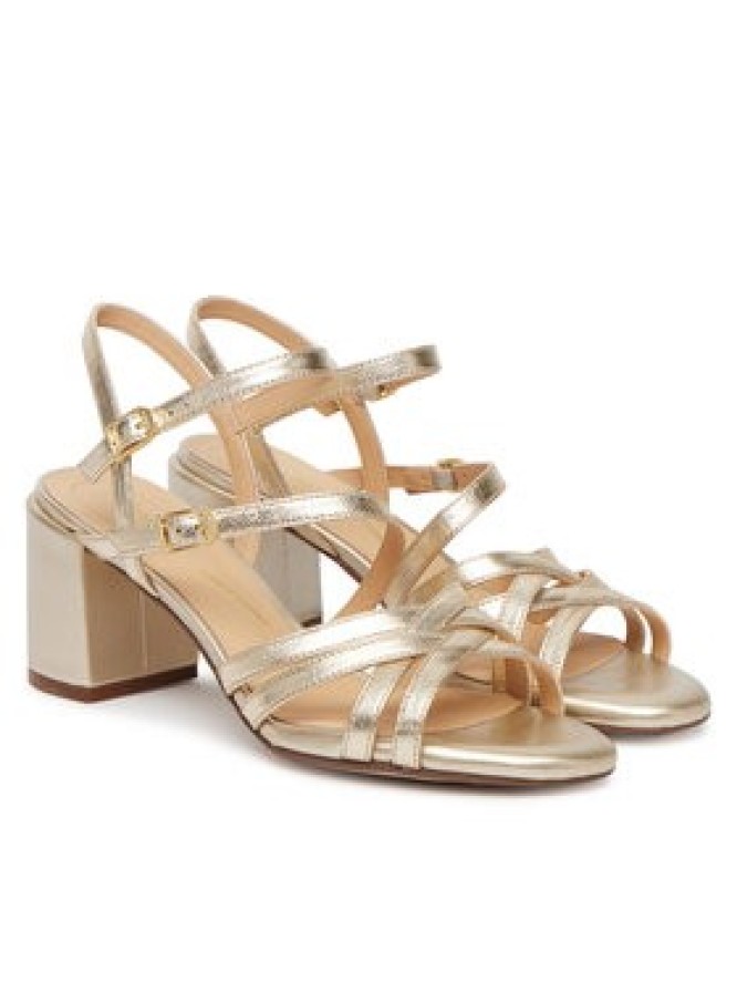 Clarks Sandały Ezoria Strap 26185896 Złoty