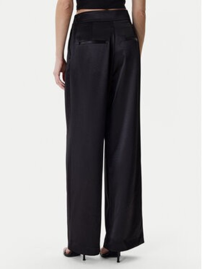 Guess Spodnie materiałowe W6RB66 W2612 Czarny Regular Fit