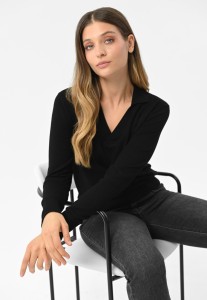 Sweter z kołnierzykiem S-TOYO