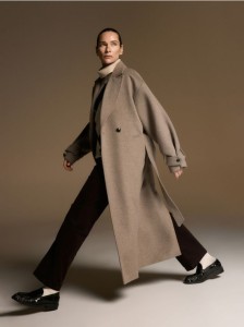 Płaszcz z wełną - beżowy