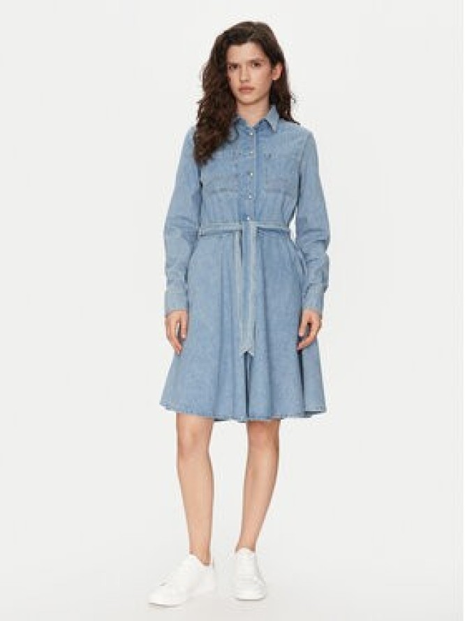 Mustang Sukienka jeansowa Hazel 1016228 Niebieski Flared Fit