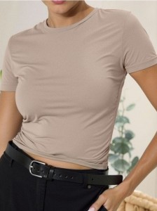 Koszulka z marszczeniem po bokach - beżowy