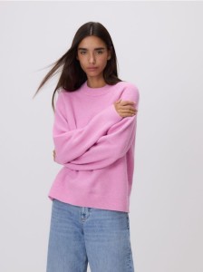 Sweter z domieszką wełny - różowy