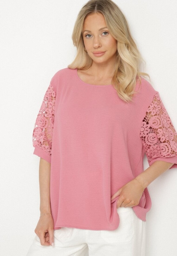 Różowa Bluzka z Koronkowymi Rękawami Jenavessa