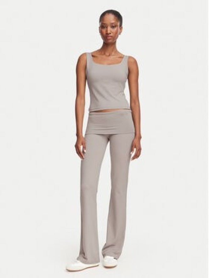 Guess Legginsy V6YB24 K4713 Beżowy ciemny Flare Fit